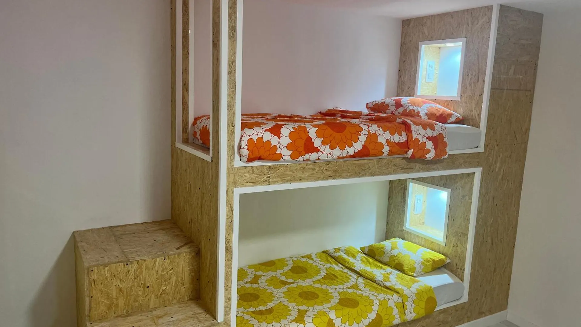French Connection Hostel Mogan